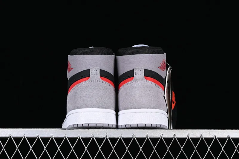 All categories Air Jordan Jordan series basketball shoes Air Jordan 1 High Air Jordan 1 Zoom CMFT AJ1 Joe 1 black gray red color matching DV1307-060